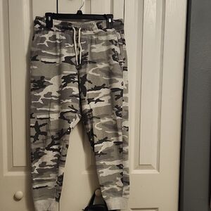 Men's Gray Camo Jogger Pants